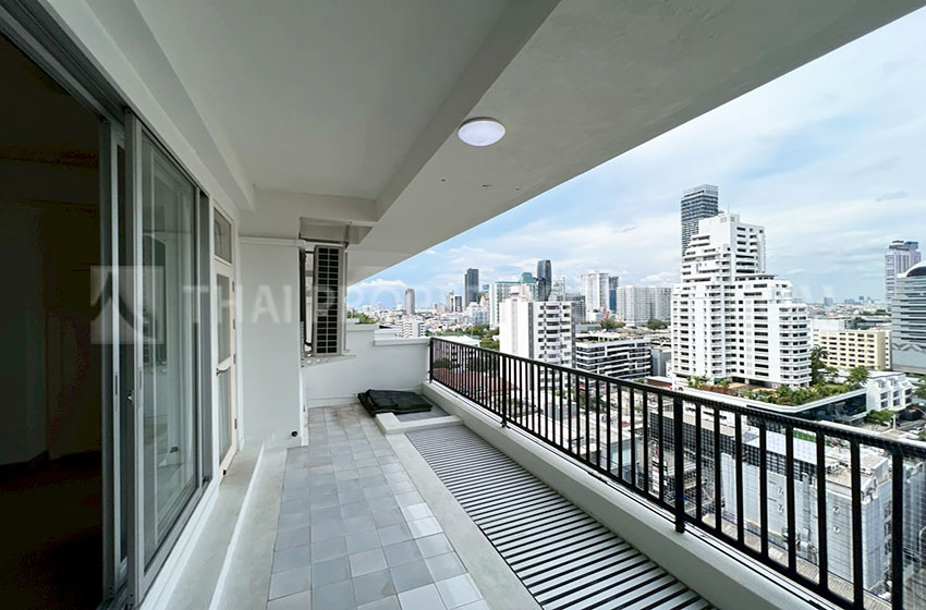 Apartment in Sukhumvit 